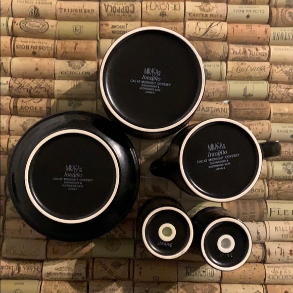 RARE Mikasa Intaglio Midnight Odyssey new set. - Picture 6 of 8